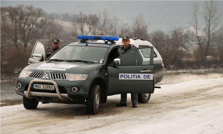 Doi cetăţeni dinTunisia opriți la frontiera de nord a țării