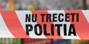ACTUALIZARE | Femeia care a căzut de la etajul 3 al unul bloc de pe str. Mărășești a decedat