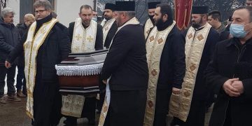 FOTO – Preotul Ion Chirilă a fost condus pe ultimul drum