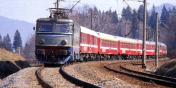 Tragedie cumplită! O fetiță de 13 ani s-a sinucis, fiind prea afectată de divorțul părinților