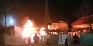 O fetiță de doar opt ani a murit după ce s-a întors în casa cuprinsă de flăcări pentru a-și lua tableta