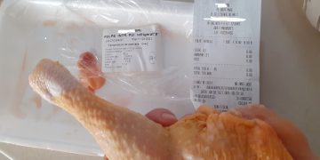 Carne de pui vopsită, reclamată de un băimărean: Ar trebui sa sesizez OPC?