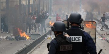 Război civil pe cale a izbucni în Franţa? „Situația e mult mai gravă decât ne imaginăm”