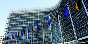 O elevă din România a fost felicitată de Comisia Europeană pentru rezultatul obținut într-un concurs european de traducere