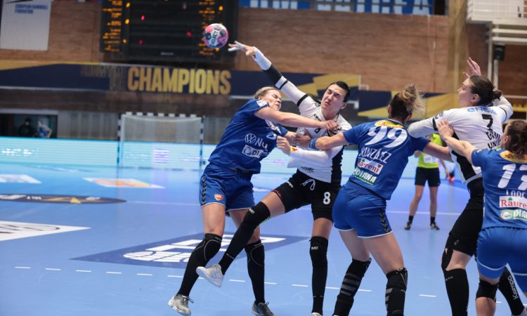 Rm. Vâlcea – CSM București 24-33, în primul duel românesc din istoria Champions League