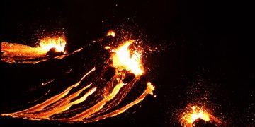 Islanda: Erupție vulcanică în sudul țării, prima după 800 de ani