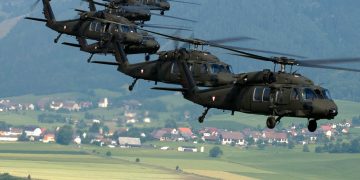 Elicoptere Black Hawk ale SUA vor zbura în apropierea mai multor județe din țară,printre care și Maramureș