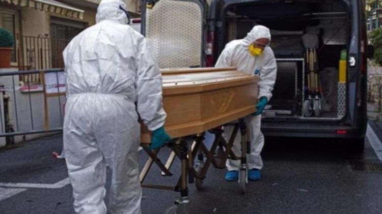 Coșciug COVID, cu rămăşiţe umane, abandonat pe stradă. Este al doilea caz în ultimele zile