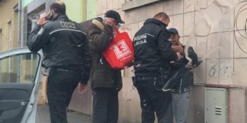 Felicitări, Poliţia Locală Baia Mare! Tâlhar prins în câteva minute -VIDEO