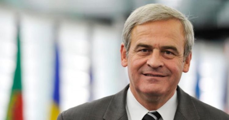 Laszlo Tokes, conferință pe tema Zilei Libertăţii Secuilor: „Cer încetarea discriminării economice a secuimii”