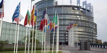 Vicepreședintele Comisiei Europene anunță că există șanse mari ca România să scape de MCV