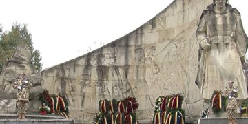 Revolta băimărenilor: Monumentul Ostașului Român, lăsat în paragină!