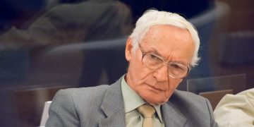 Octav Bjoza, fost deținut politic, demis de Florin Cîțu din funcția de subsecretar de stat