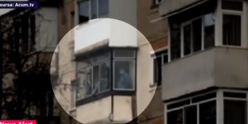 Doi muncitori care lucrau la renovarea unui imobil au fost omorâți de fostul locatar