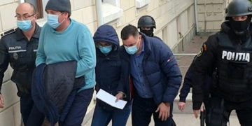 Cei patru polițiști de la Permise Suceava, cercetați de DNA pentru luare de mită, revin la muncă. Atenție, ca EXAMINATORI!