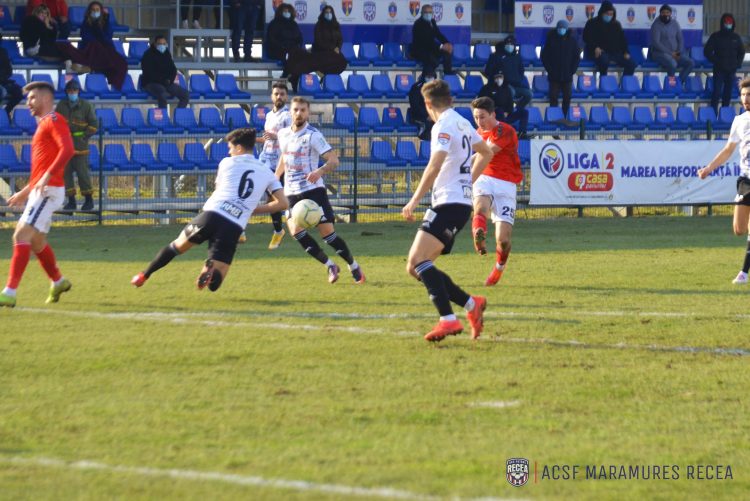 Fotbal. Liga a II-a. ACS Recea se întoarce mai săracă de pe litoral