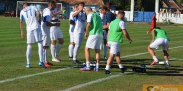 Fotbaliștii de la Sportul Șimleu prinși la antrenamente sub influența alcoolului îl acuză pe antrenor de aceeași manieră