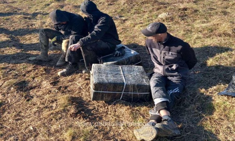 Trei ucraineni cercetați pentru contrabandă şi trecere frauduloasă a frontierei de stat