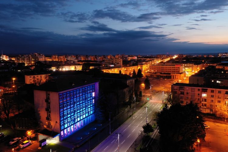Light it up blue, Baia Mare 💙