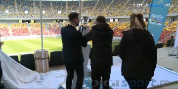 Trofeul Euro 2020, pus la pământ pe Arena Națională de o rafală de vânt