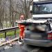 Imagini cumplite pe Valea Oltului. Doi morți după ce un Audi s-a înfipt într-un TIR