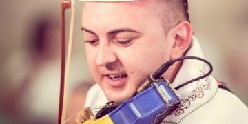 GALERIE FOTO: VASILICĂ CETERAȘU, INSTRUMENTISTUL CARE ARE O COLECȚIE IMPRESIONANTĂ DE MAȘINI DE LUX