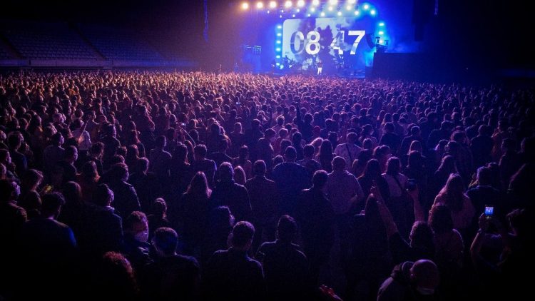 Concert „test” cu 5.000 de oameni în Barcelona. Câți s-au îmbolnăvit de COVID-19