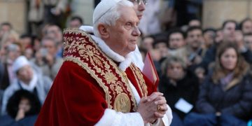 Papa emerit Benedict împlineşte azi 94 de ani