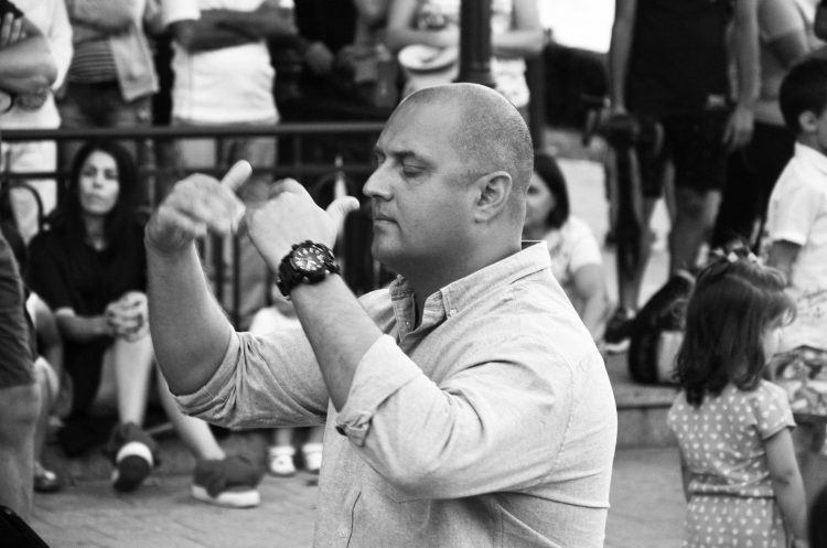 Dirijorul orchestrei Academiei de Muzică „Gheorghe Dima” din Cluj, Răzvan Metea, a murit de COVID-19