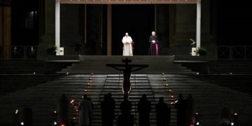 Via crucis prezidată de Sfântul Părinte în seara de Vinerea Sfântă, 2 aprilie 2021, în Piaţa „Sfântul Petru”