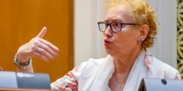 Avocatul Poporului: Condiționarea încalcă legea. Oamenii nu pot fi obligați să se vaccineze! Există riscul de discriminare