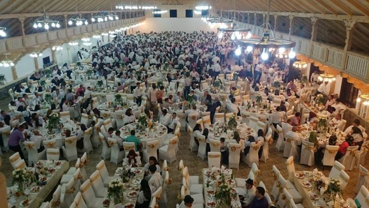 Să vezi și să nu crezi: Măsurile de relaxare au fost înțelese greșit de maramureșeni. Aceștia au făcut nuntă cu 350 de persoane