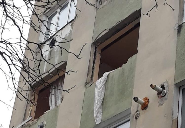 ACTUALIZARE: Explozie într-un apartament din Sighetu Marmației. Geamurile s-au făcut țăndări