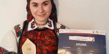Maramureşeanca Ioana Alexandra Gherghel, câştigătoarea marelui premiu al Festivalului ”Glasul Valahiei” de la Târgovişte