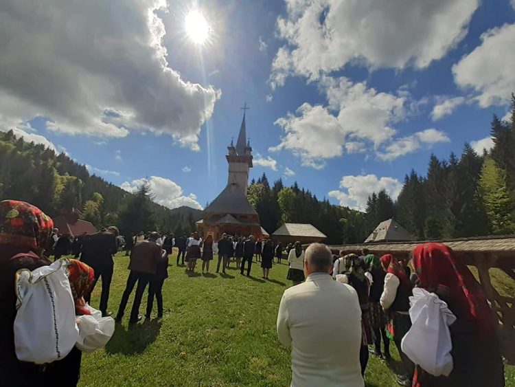 Programul slujirii ierarhilor Episcopiei Ortodoxe Române a Maramureșului de Sfinții Împărați Constantin și Elena