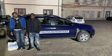 Doi cetăţeni străini opriţi din drumul ilegal către Europa de Vest