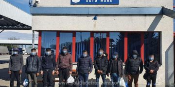 Cetățean francez, cercetat pentru trafic de migranți în stare de arest preventiv. A fost prins când a vrut să treacă ilegal graniţa în Ungaria opt străini