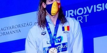 Robert Glință  Campion European la 100 de metri spate!