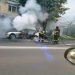 GALERIE FOTO. Autovehicul cuprins de flăcări, pe strada Grănicerilor