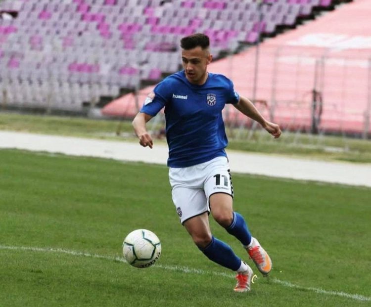 De la Comuna Recea, direct la Universitatea Craiova pe prima scenă!