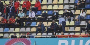 Legendele la tribuna a doua, politicienii la ”oficială”! Hagi, Popescu și Munteanu, umiliți la EURO: ”Mă doare sufletul”