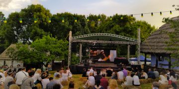 De moment: premiera filmului „Pup-o, mă 2!” la Muzeul Satului din Baia Mare