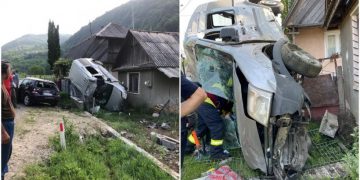 Accident spectaculos. O mașină a ajuns cu roțile pe o casă, sub fereastra dormitorului