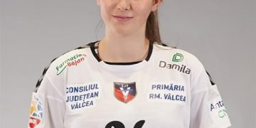Handbal feminin. Bianca Țîrle vine de la Vâlcea la CS Minaur Baia Mare