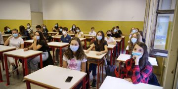 Guvernul va introduce educația sexuală în școli, indiferent de voința Parlamentului