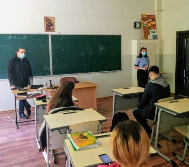 Proiectul „Relații sănătoase versus relații toxice” la Liceul Teoretic „Emil Racoviță” din Baia Marea ajuns la final