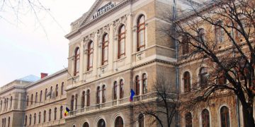 În atenţia studenţilor maramureşeni. Cazarea în căminele Universităţii Babeș-Bolyai din Cluj, doar cu dovada vaccinării