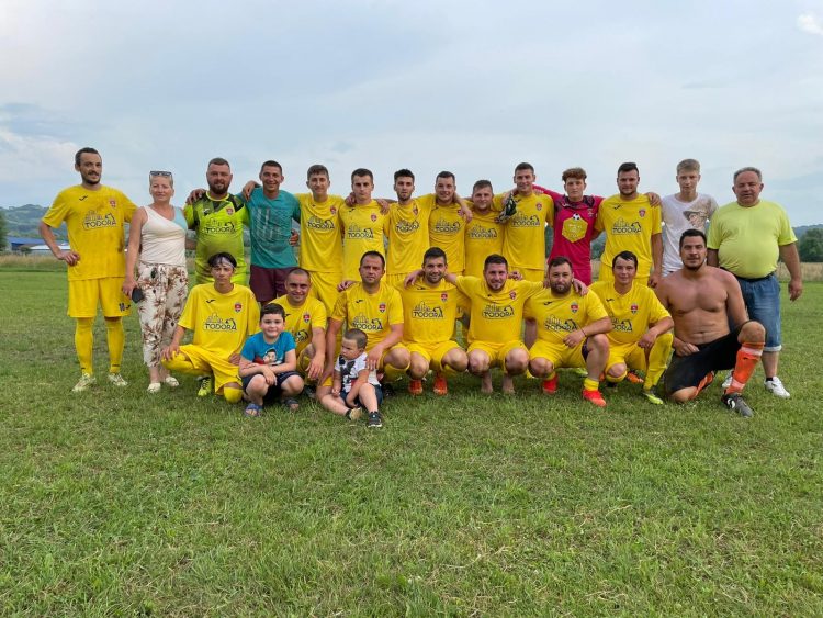 Două echipe din Țara Lăpușului se vor confrunta în semifinala Cupei României