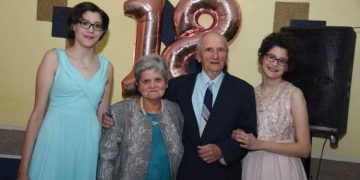 Gemenele Ene au nevoie de ajutorul nostru: „Bunicii au fost pentru noi ce n-a putut fi tata!”