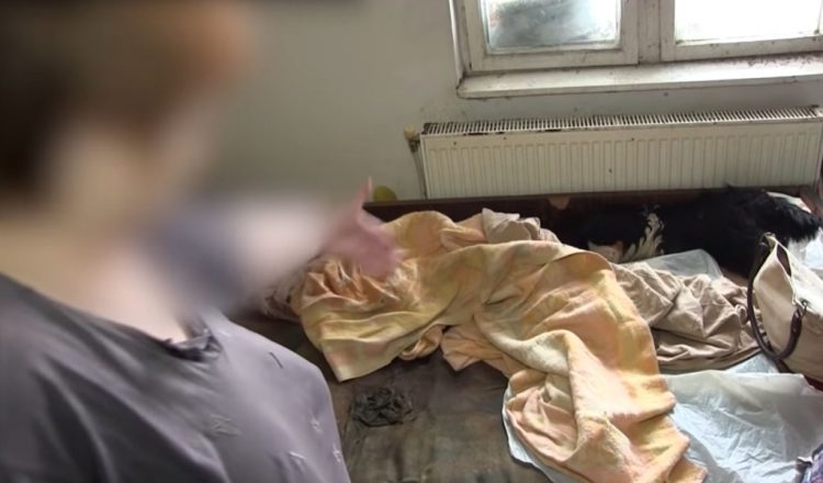 Mama copilului de 9 ani, mâncat de viermi, condamnată la ani grei de închisoare